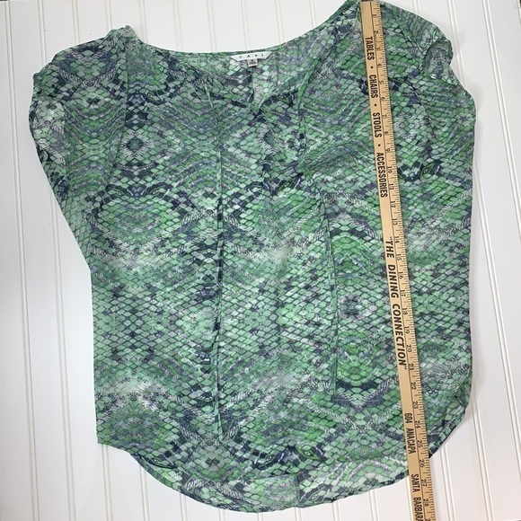 CAbi Darby green snake print top EUC S - Picture 7 of 11